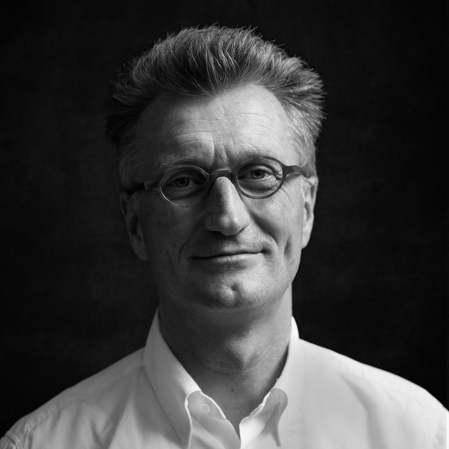 Headshot Steven Serneels
